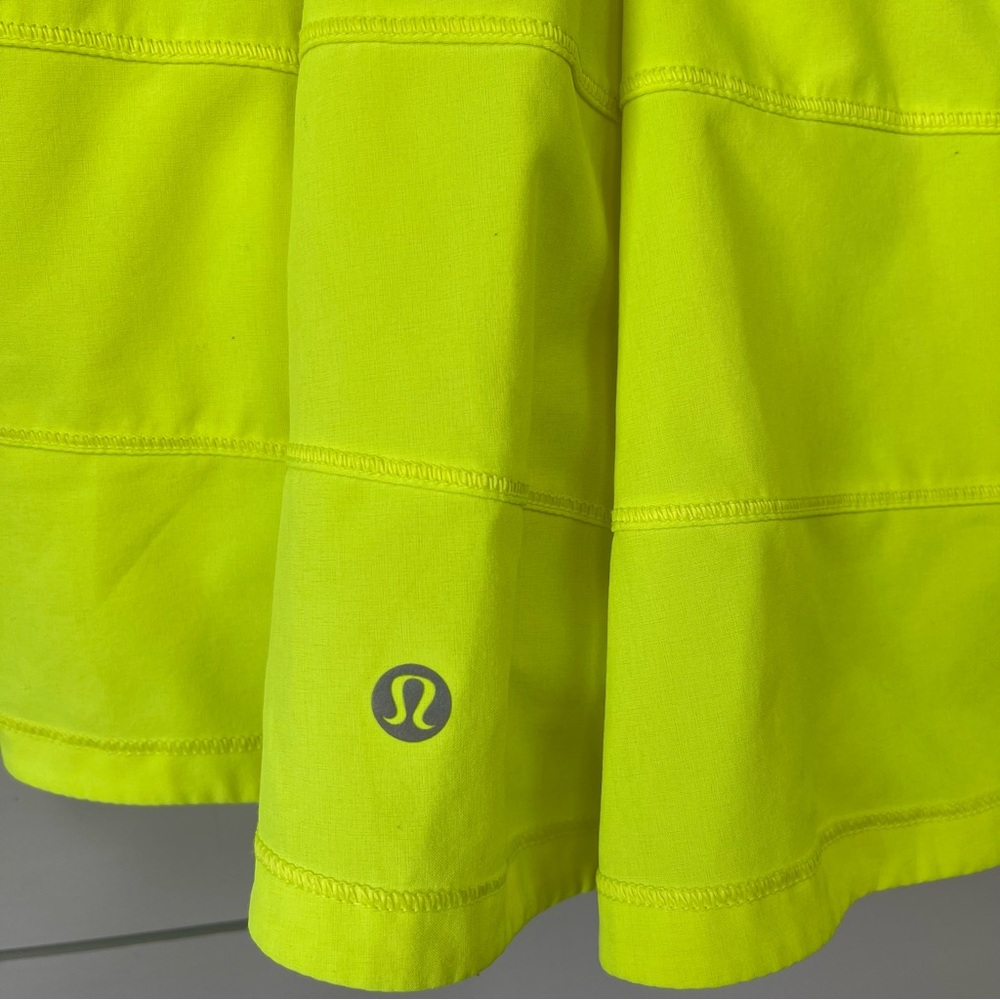 Lululemon pace rival skirt 4 way stretch 13” highlight yellow women’s size 8 - Picture 4 of 6